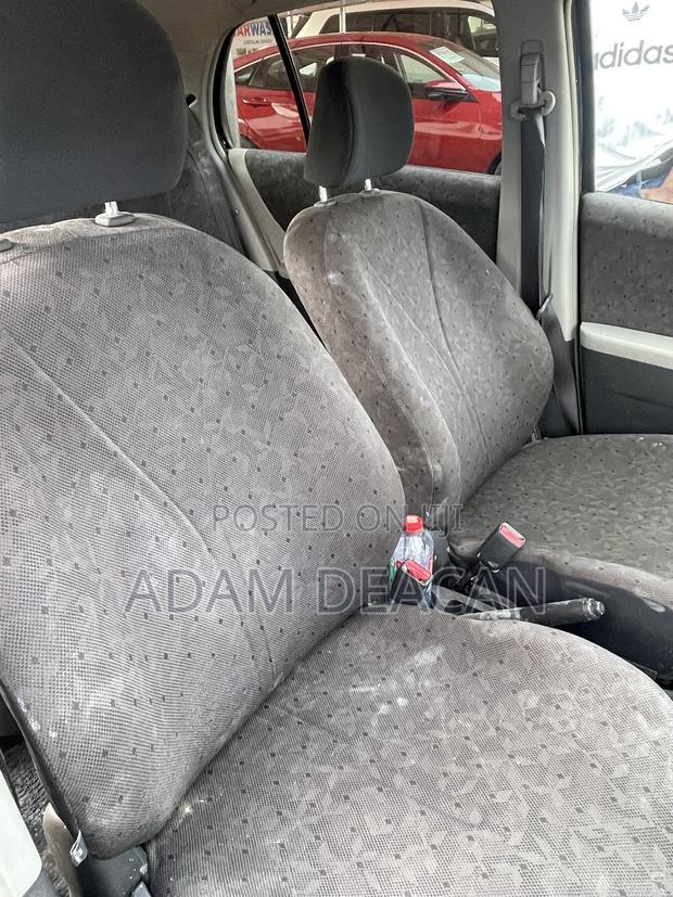 Toyota Vitz 2010 Black