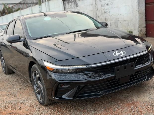 Hyundai Elantra 2025 Black