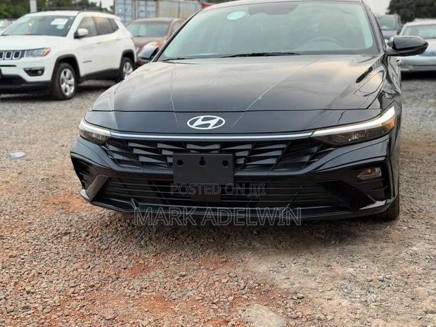 Hyundai Elantra 2025 Black