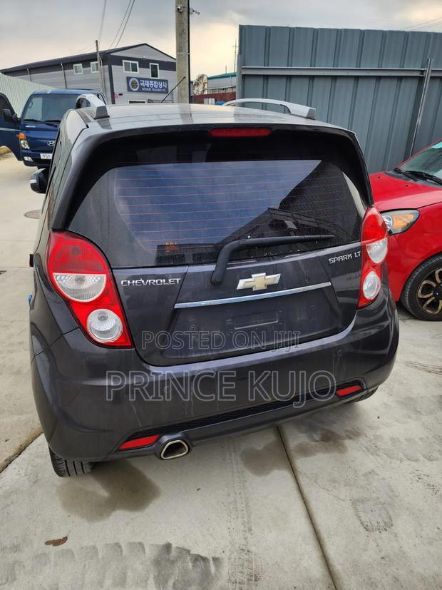Chevrolet Spark 2012 White