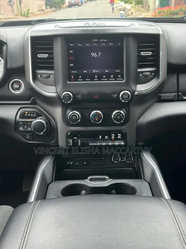 Dodge RAM 2019 Blue