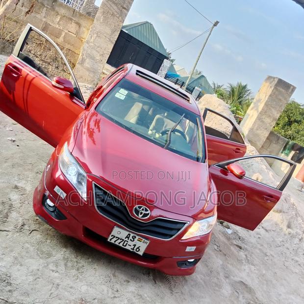 Toyota Camry 2011 Red