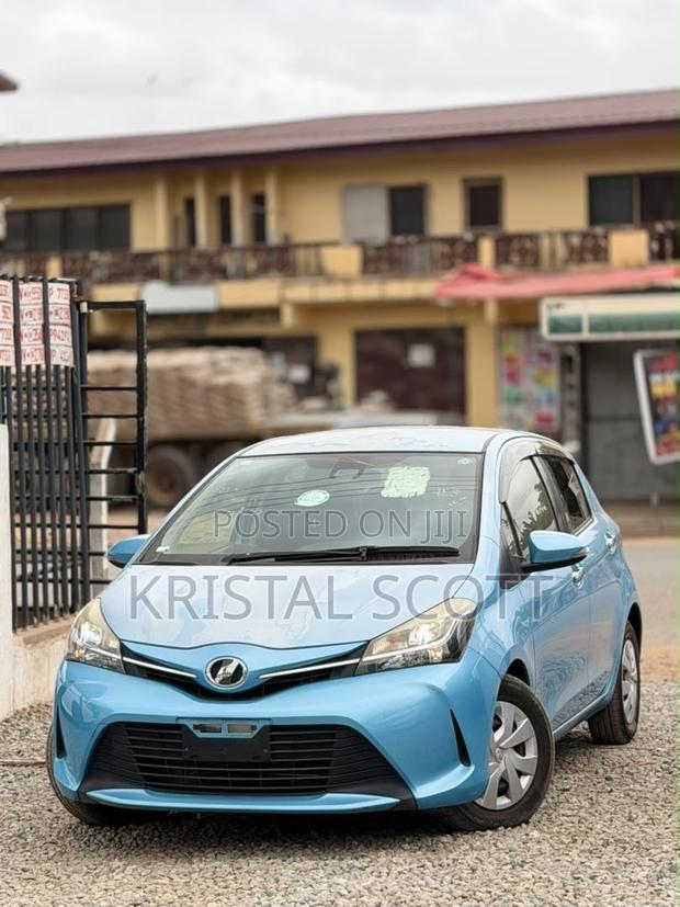 Toyota Vitz 1.3 AWD 3dr 2014 Blue