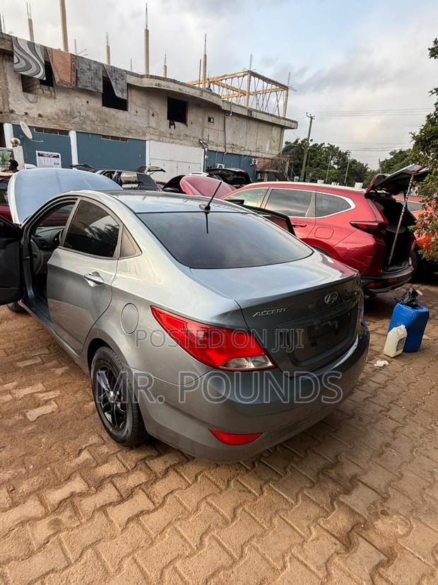 Hyundai Accent 2017 Gray
