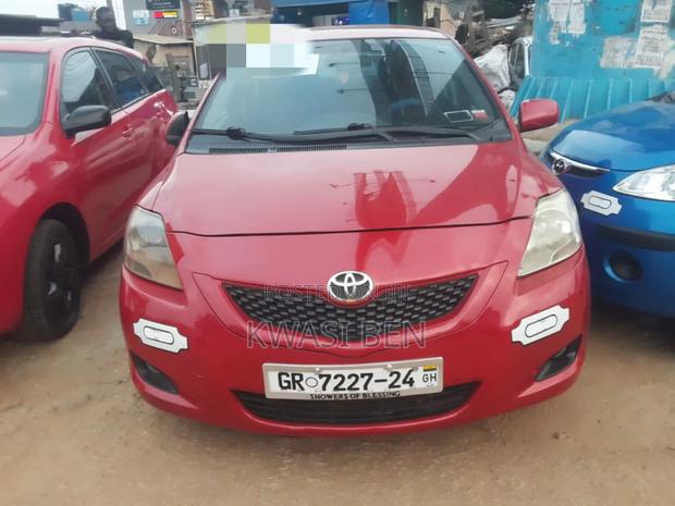 Toyota Yaris 2010 Red