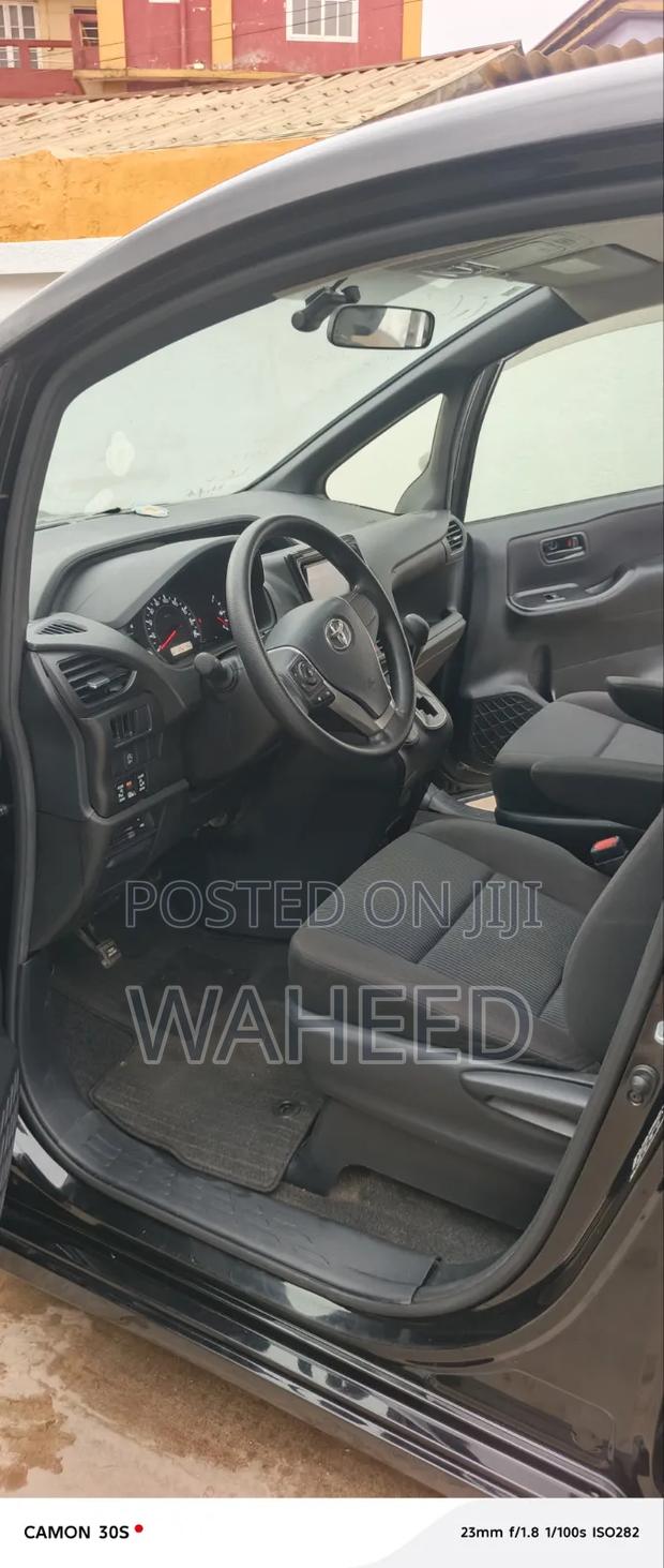 Toyota Voxy 2015 Black