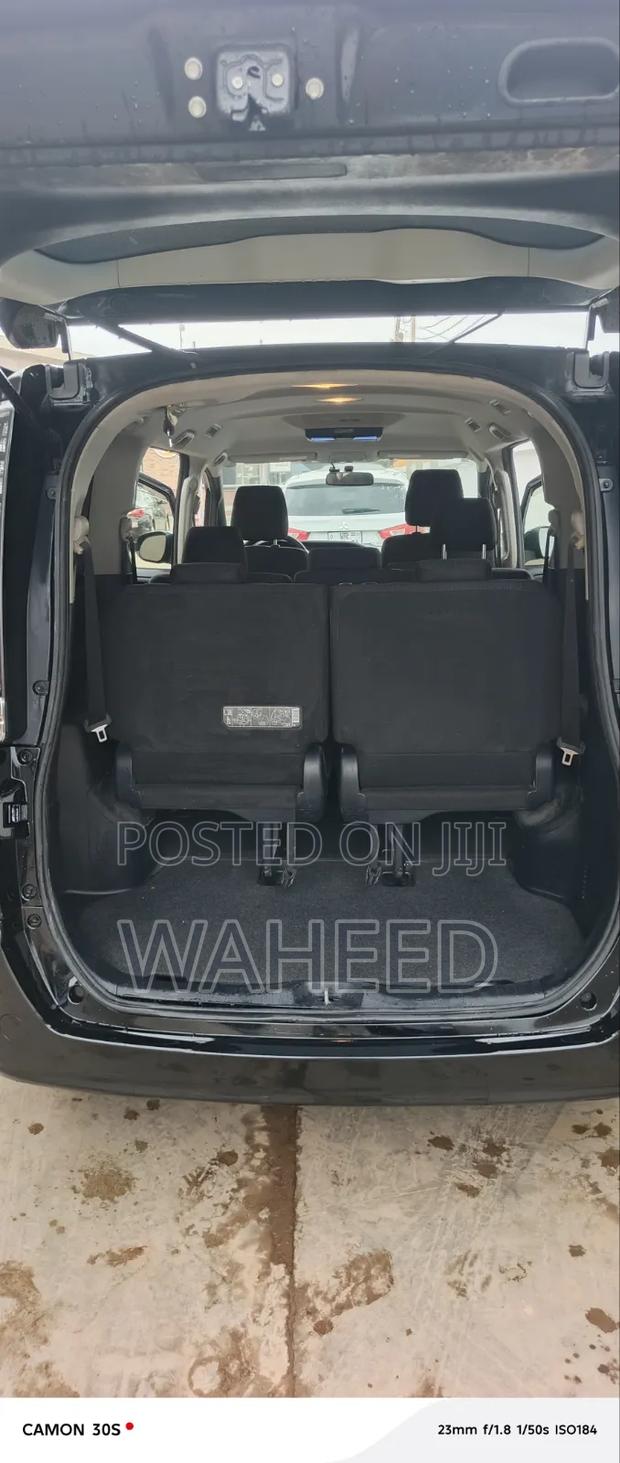 Toyota Voxy 2015 Black