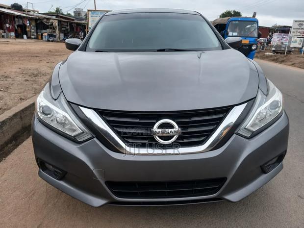 Nissan Altima 2016 Gray