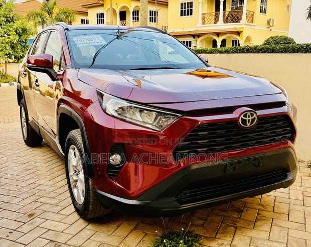 Toyota RAV4 2020 Red