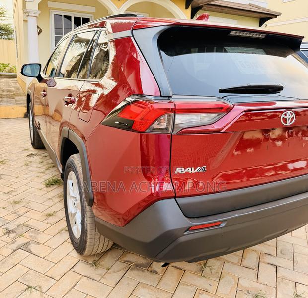 Toyota RAV4 2020 Red