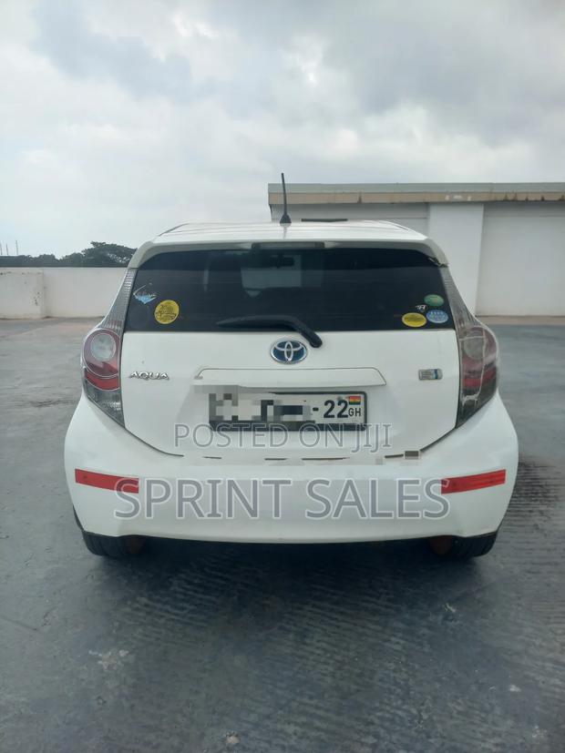 Toyota Aqua 2014 White