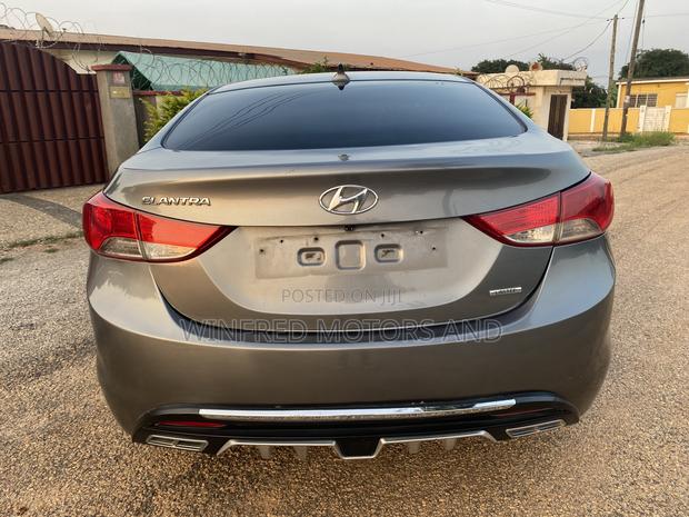 Hyundai Elantra Limited 2012 Gray