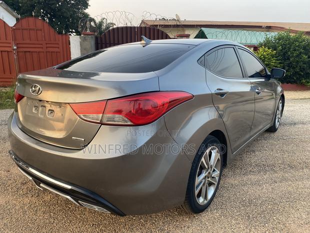 Hyundai Elantra Limited 2012 Gray