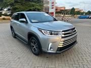 Toyota Highlander LE Plus 2019 Silver for sale