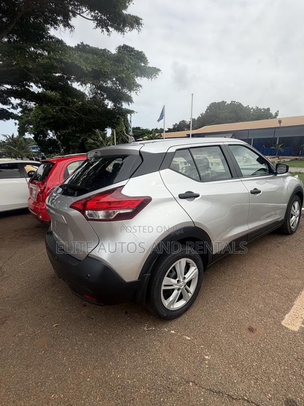 Nissan Kicks SV 2020 Silver
