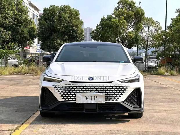 Changan UNI-V 2023 White