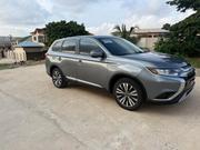 Mitsubishi Outlander 2019 Gray for sale
