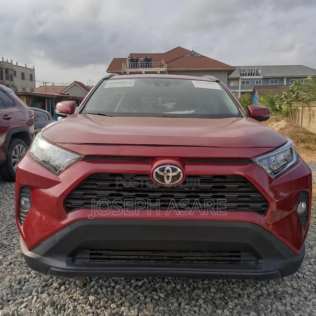Toyota RAV4 2020 Red