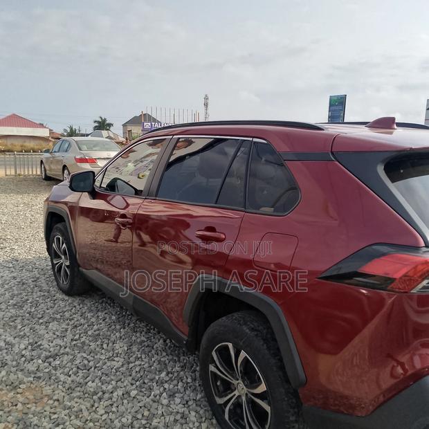 Toyota RAV4 2020 Red