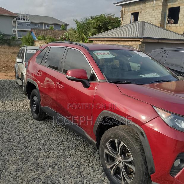Toyota RAV4 2020 Red