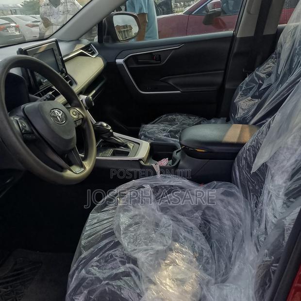 Toyota RAV4 2020 Red