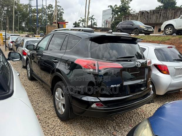 Toyota RAV4 2016 Black