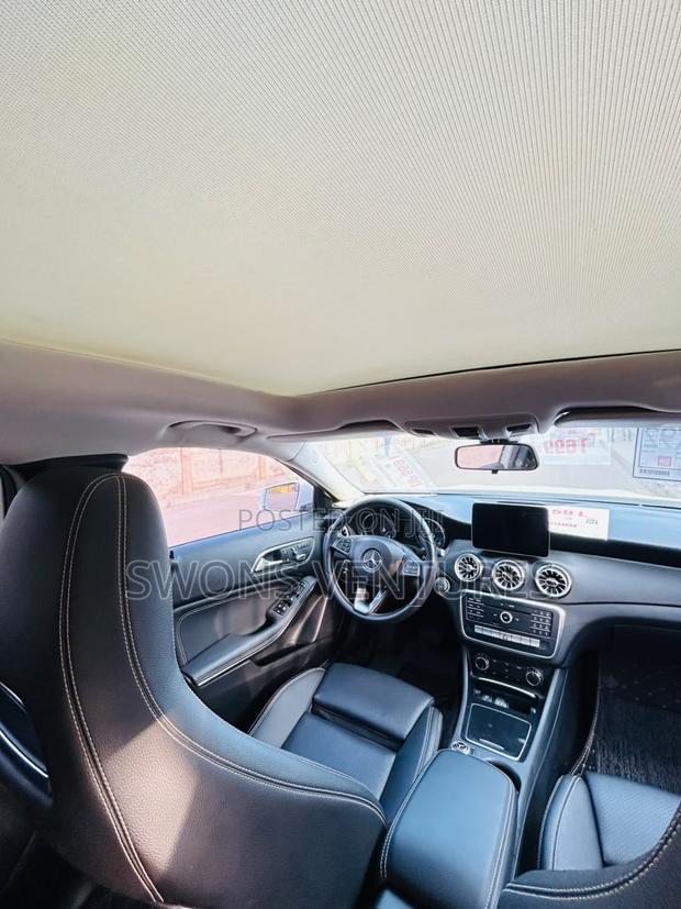 Mercedes-Benz GLA-Class 2017 White