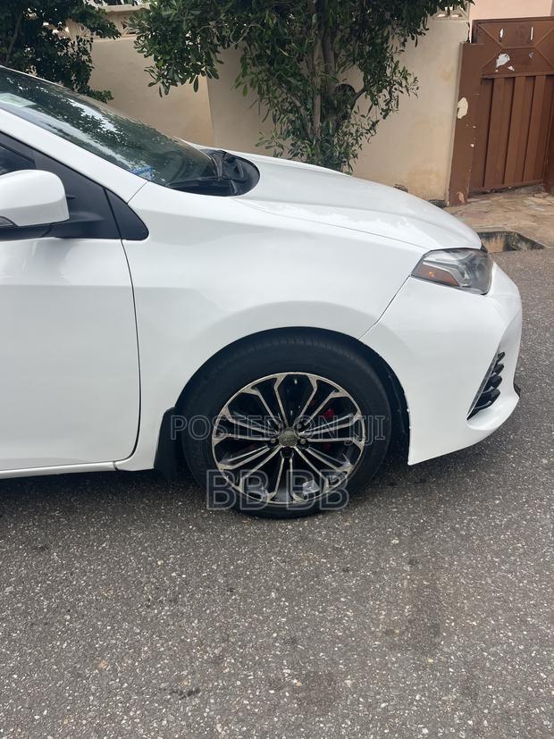 Toyota Corolla 2016 White