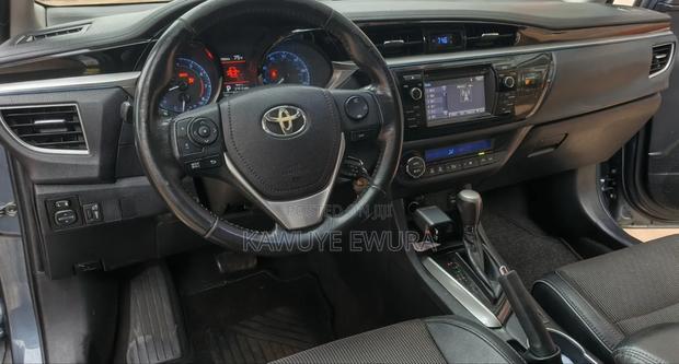 Toyota Corolla 2016 Gray