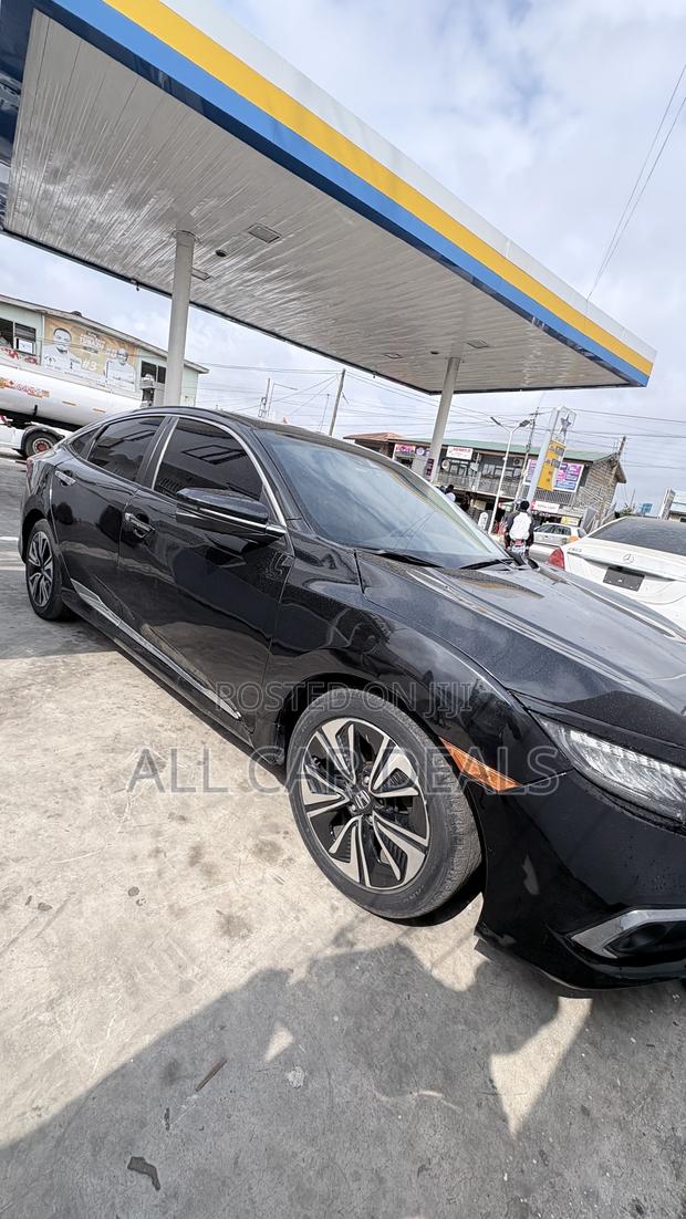 Honda Civic Touring 4dr Sedan (1.5L 4cyl) 2016 Black