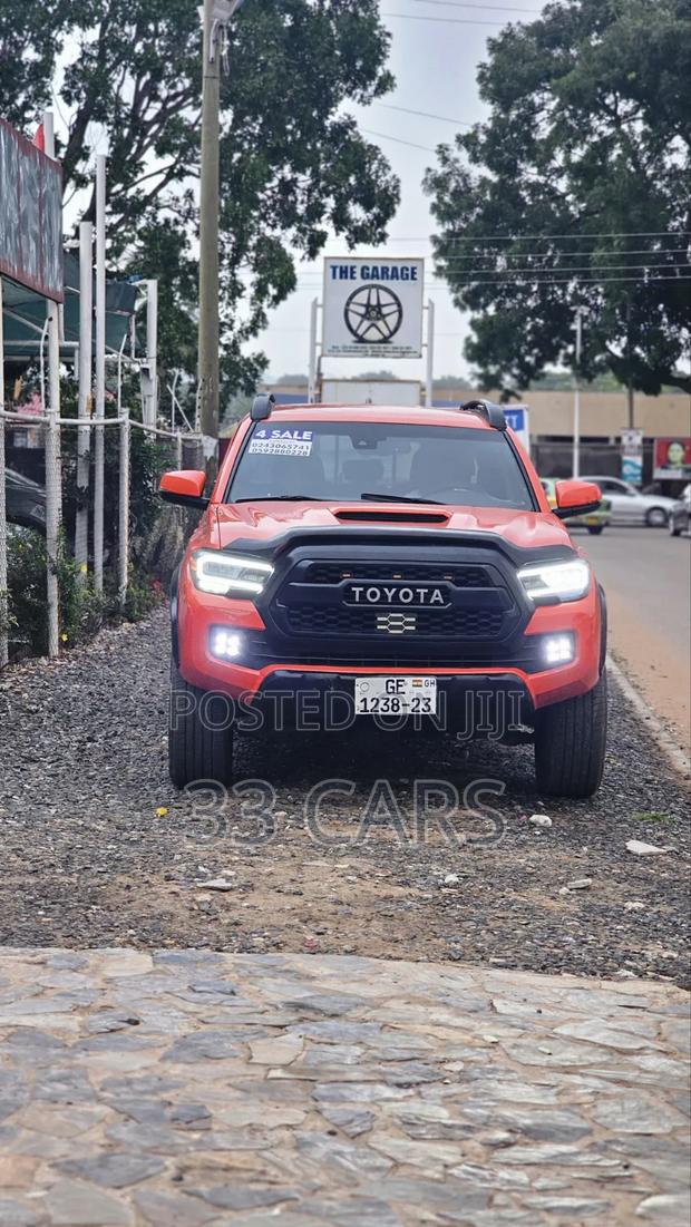 Toyota Tacoma 2020 Orange