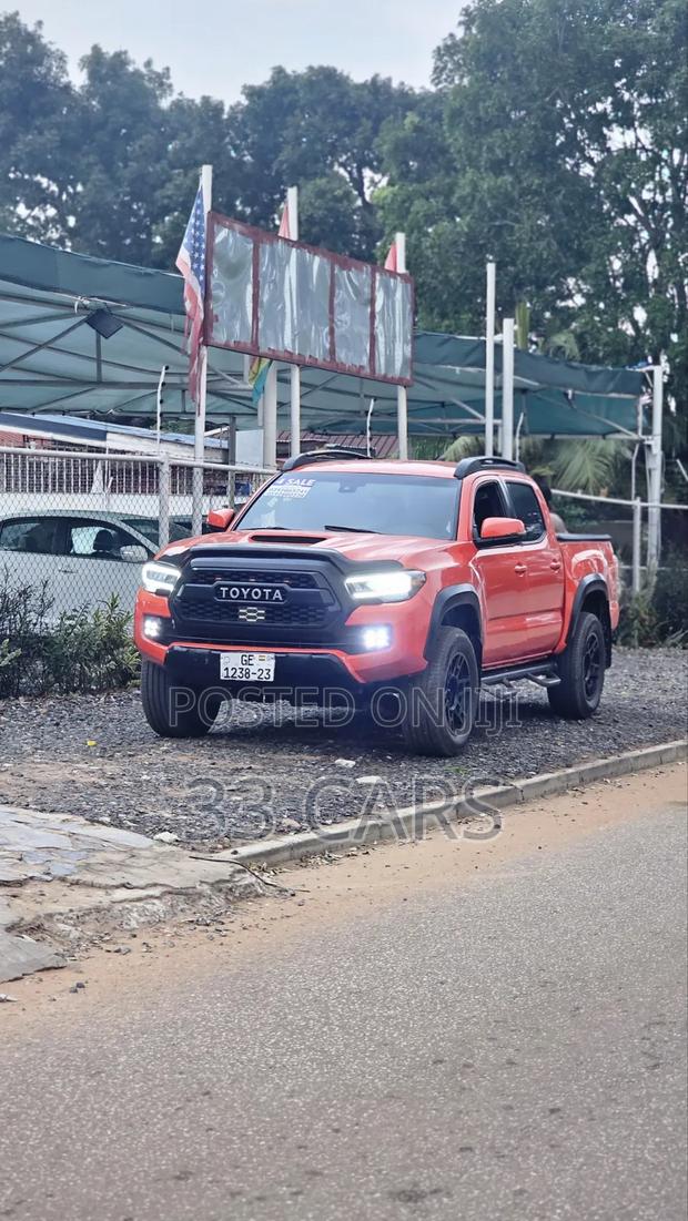 Toyota Tacoma 2020 Orange
