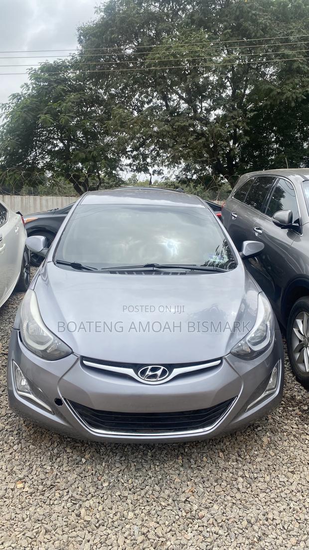 Hyundai Elantra SE Sedan FWD (1.8L 4cyl 6A) 2016 Gray