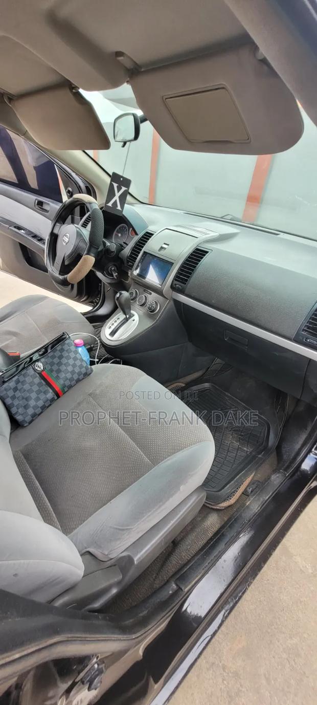 Nissan Sentra 2010 Black