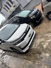 Toyota Voxy Hybrid X 2WD 7-Seater 2015 White for sale
