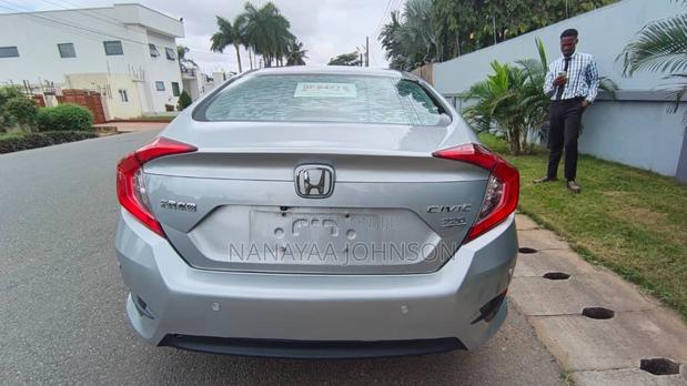 Honda Civic 2019 Gray