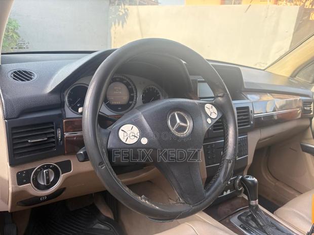 Mercedes-Benz GLK-Class 350 2011 Black