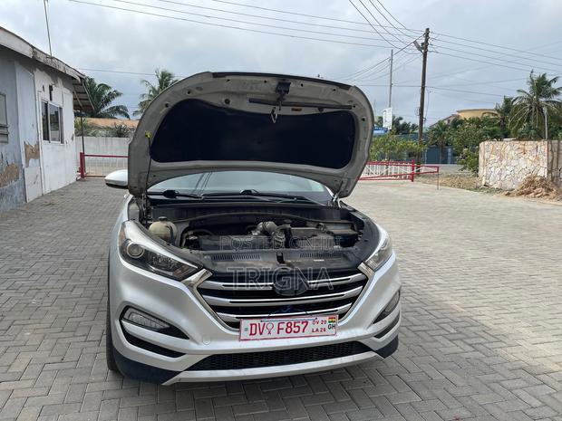 Hyundai Tucson Limited AWD 2018 Silver