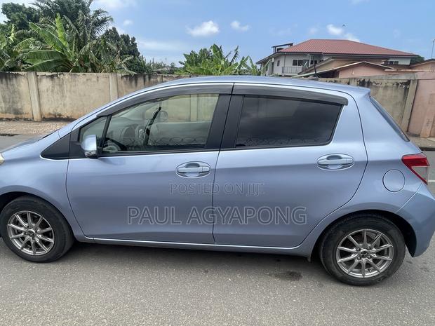Toyota Vitz 1.3 AWD 3dr 2012 Blue