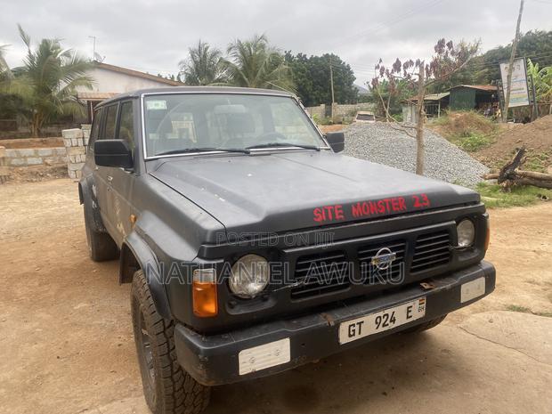Nissan Patrol 1995 Green