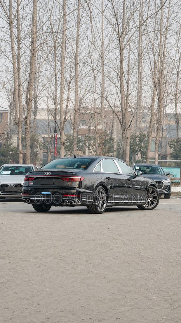 Audi S8 Base 2026 Black