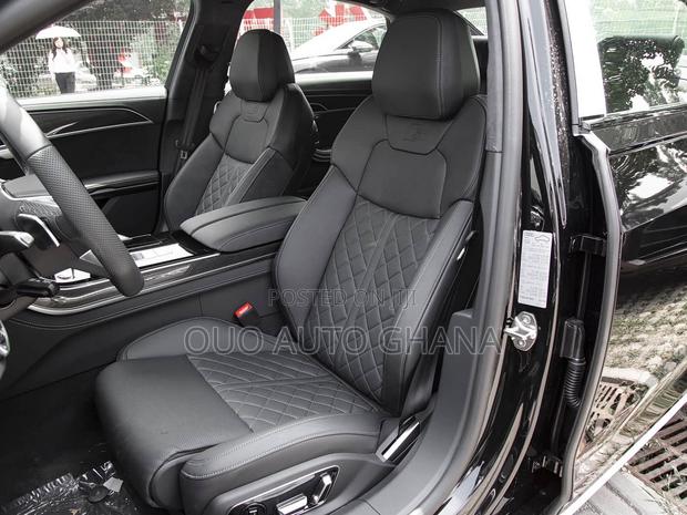Audi S8 Base 2026 Black