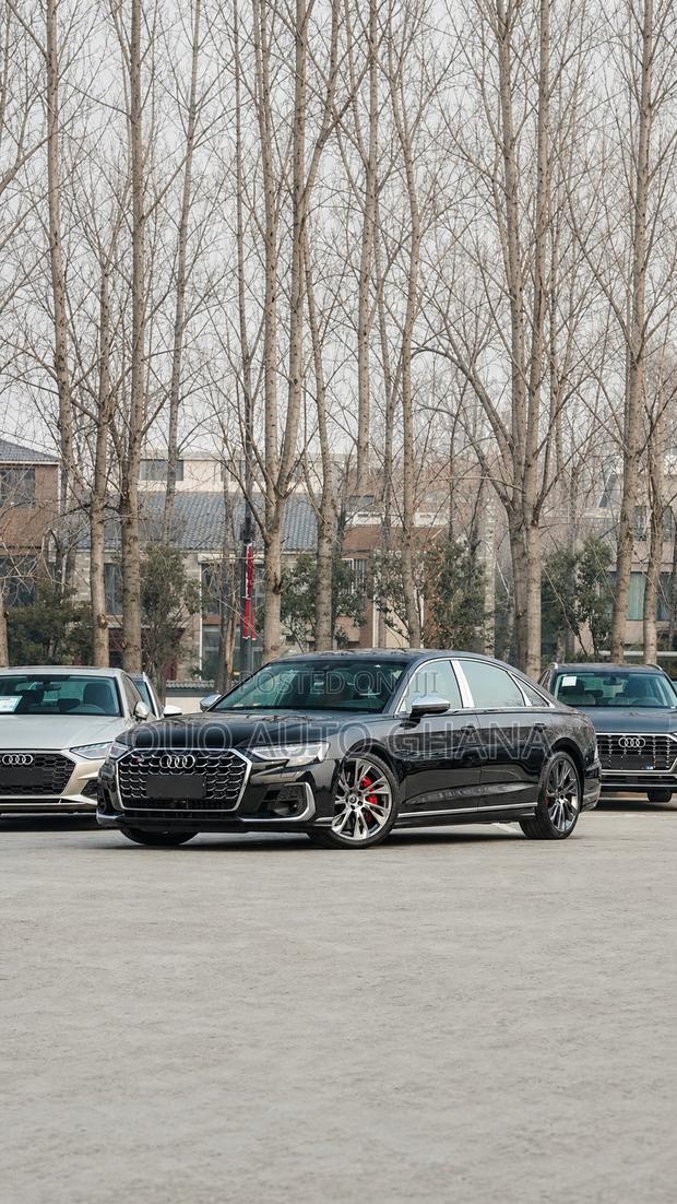 Audi S8 Base 2026 Black