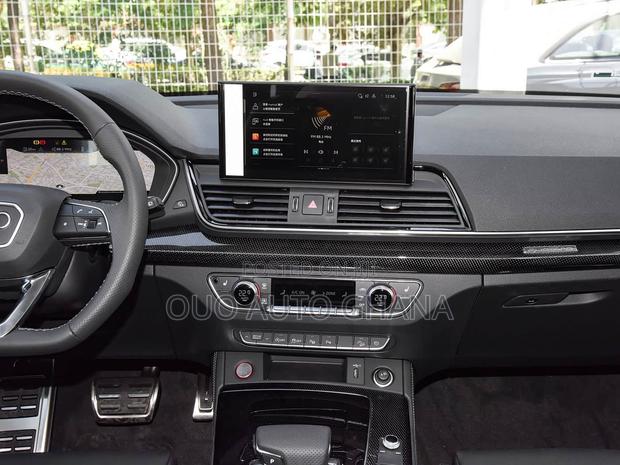 Audi SQ5 2025 Blue