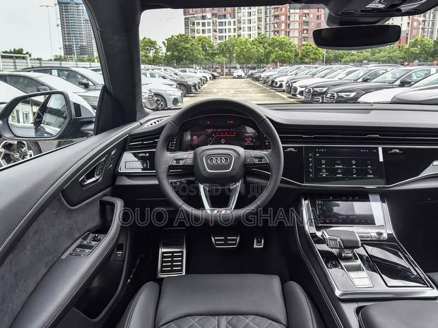 Audi SQ8 2026 Gray