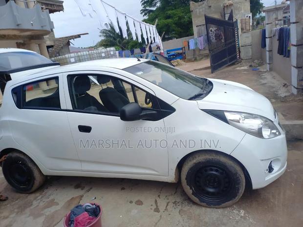 Chevrolet Spark 2013 White