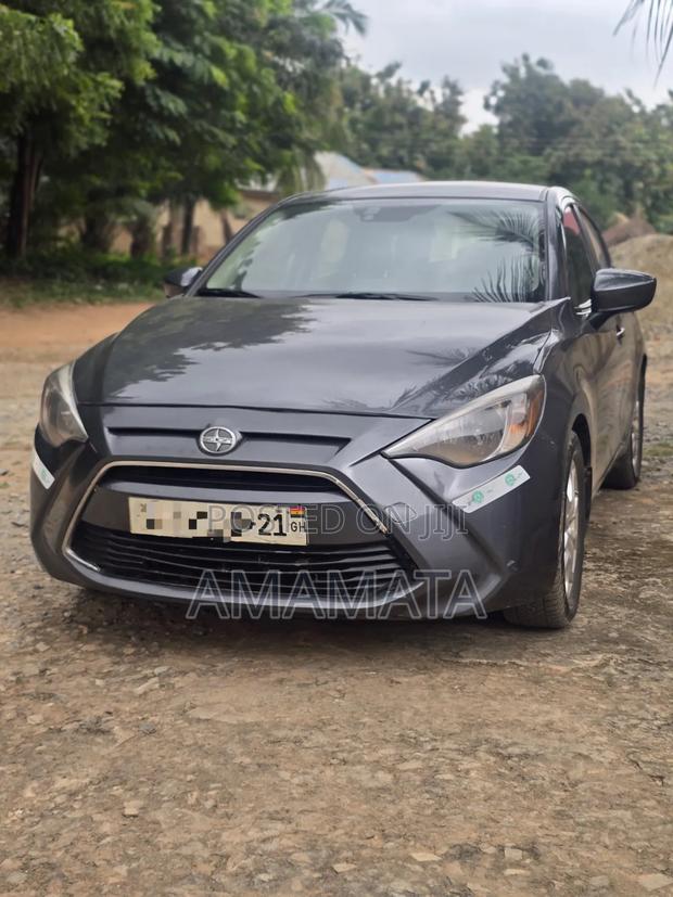Toyota Yaris iA 1.5 FWD 2016 Gray