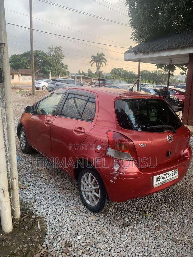 Toyota Vitz 1.5 FWD 3dr 2010 Red