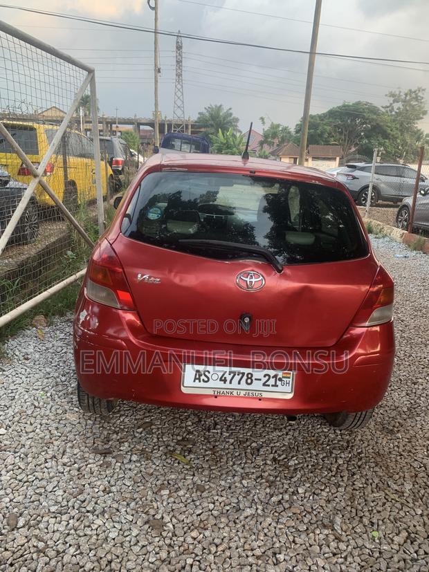 Toyota Vitz 1.5 FWD 3dr 2010 Red