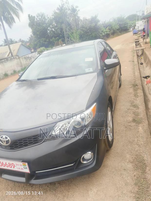 Toyota Camry 2014 Gray